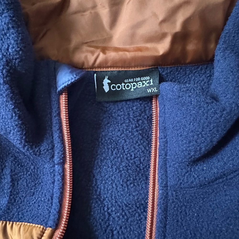 Cotopaxi Navy and Chestnut Fleece Jacket